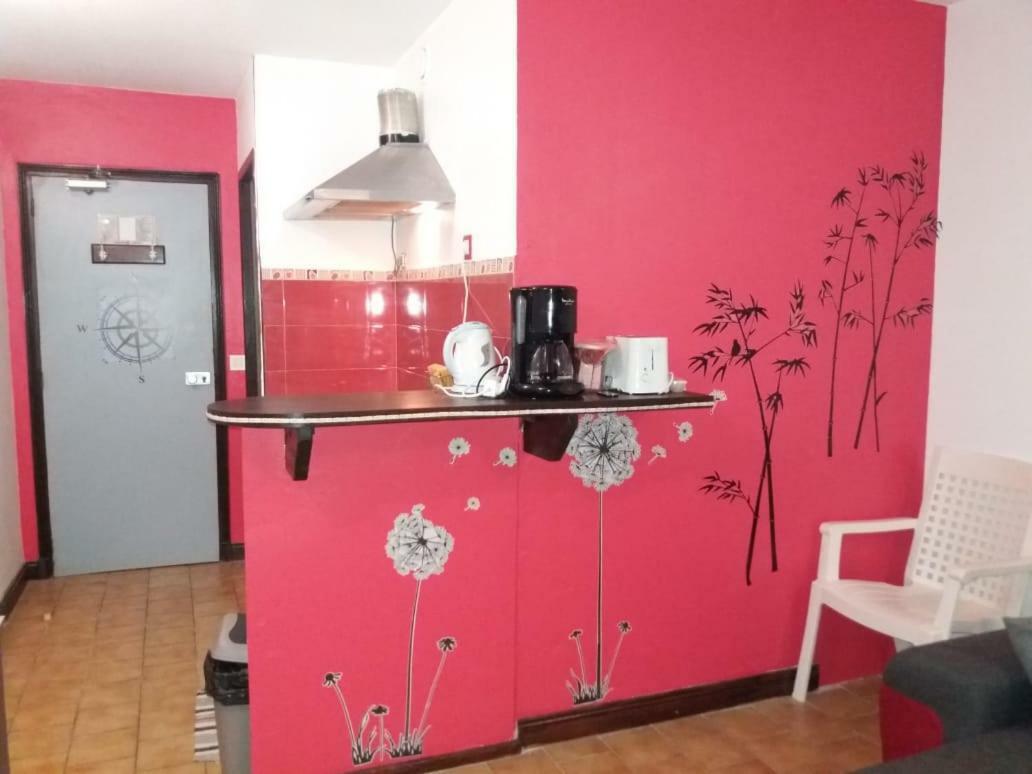 Studio A Louer Proche Des Plages Apartman Sainte-Anne Kültér fotó